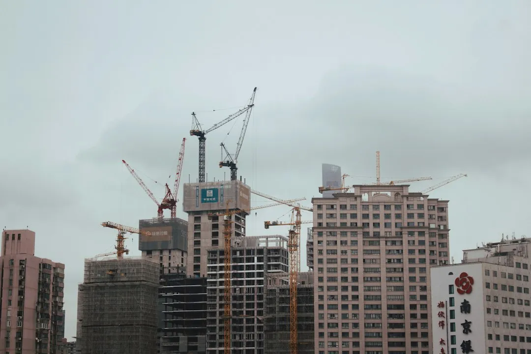 广东企业软件开发选型：自研团队与系统集成服务商模式对比分析